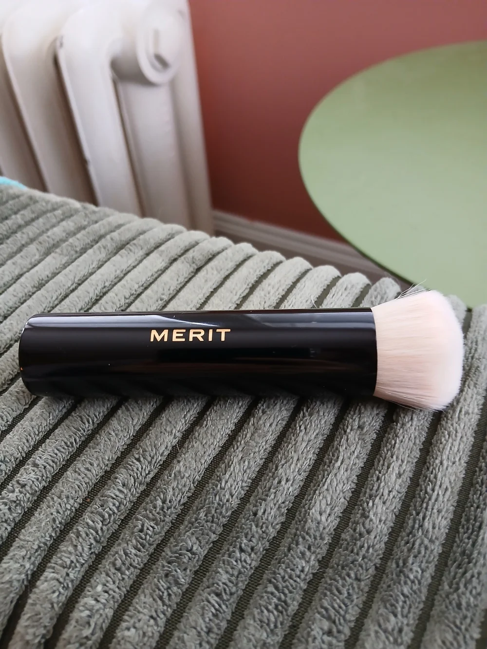 MERIT Brush No. 1 Tapered Blending Makeup Brush